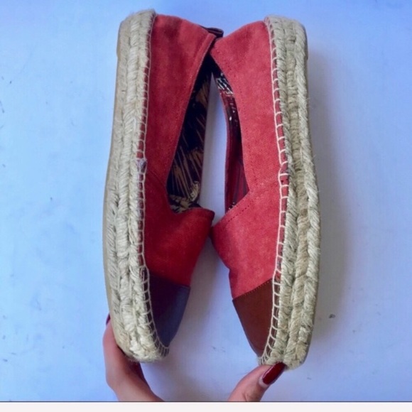 Kenneth Cole Reaction Orange Espazee Espadrilles - Picture 2 of 8